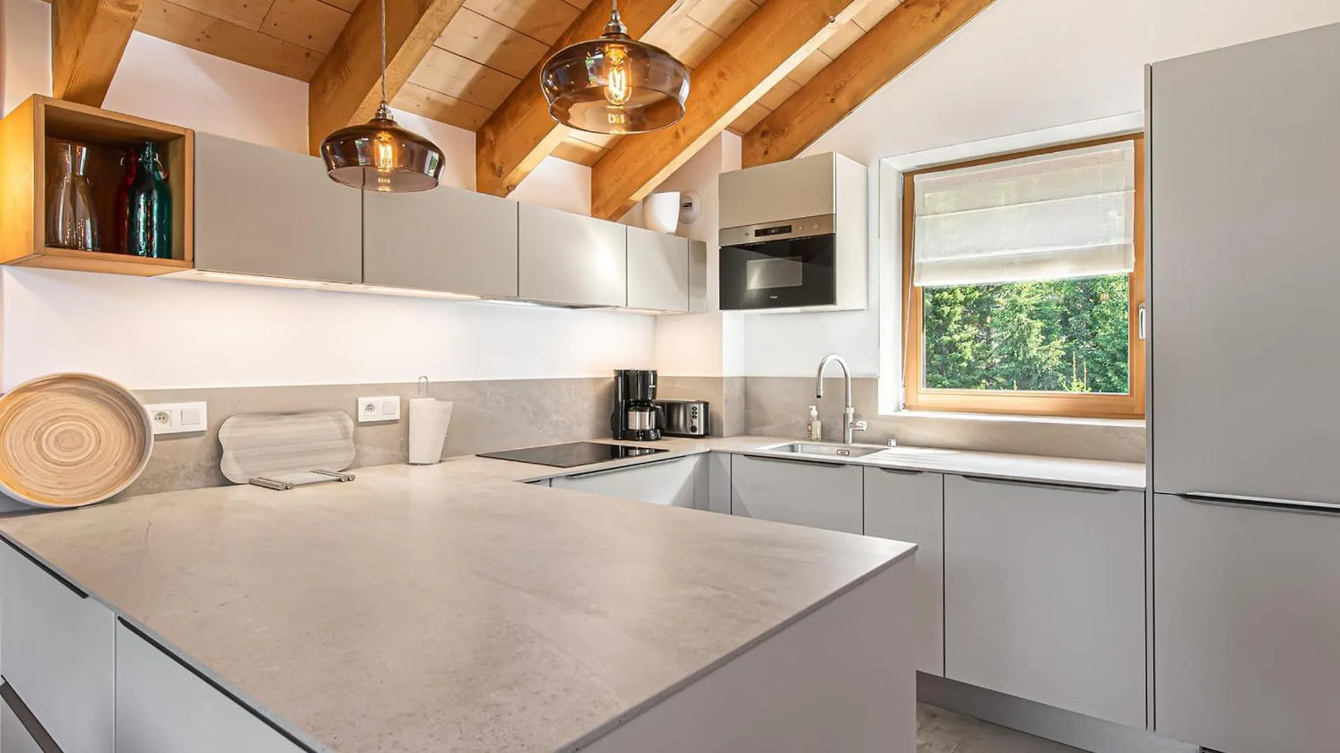 Chalet Moderne Et Cosy Avec Jacuzzi, Sauna Et Parking A Meribel - Fr-1-565-1 Les Allues 0*,  Γαλλία